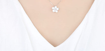 Sterling Silver Forget-Me-Not Pendant Necklace – A Symbol of Remembrance