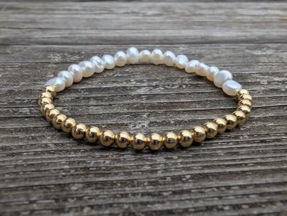 Yin & Glow — Baroque Pearl and Gold Bead Bracelet